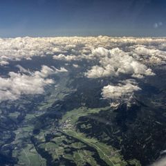 Flugwegposition um 09:49:05: Aufgenommen in der Nähe von Irdning, 8952, Österreich in 2073 Meter